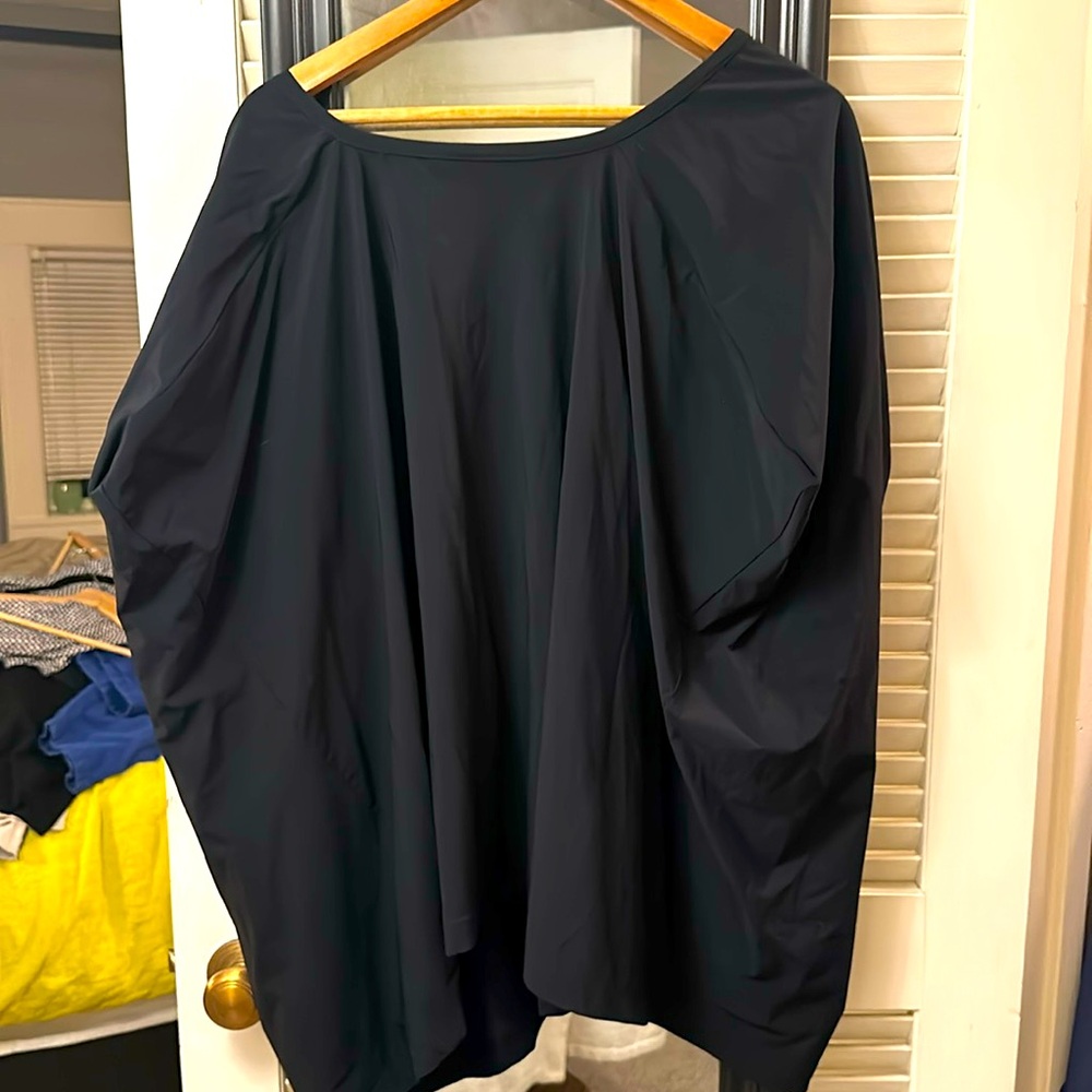 Girbaud poncho pullover